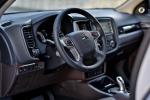 Mitsubishi Outlander PHEV 2017 года (NA)
